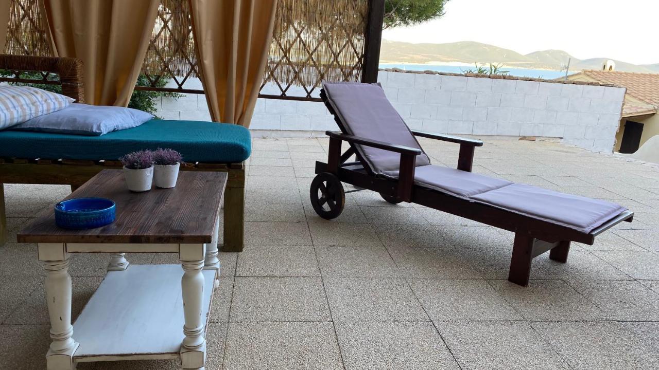 Apartmán La Casa Di Stefania Porto Pino Exteriér fotografie