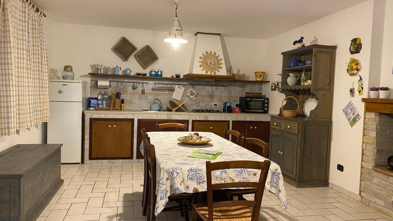 Apartmán La Casa Di Stefania Porto Pino Exteriér fotografie